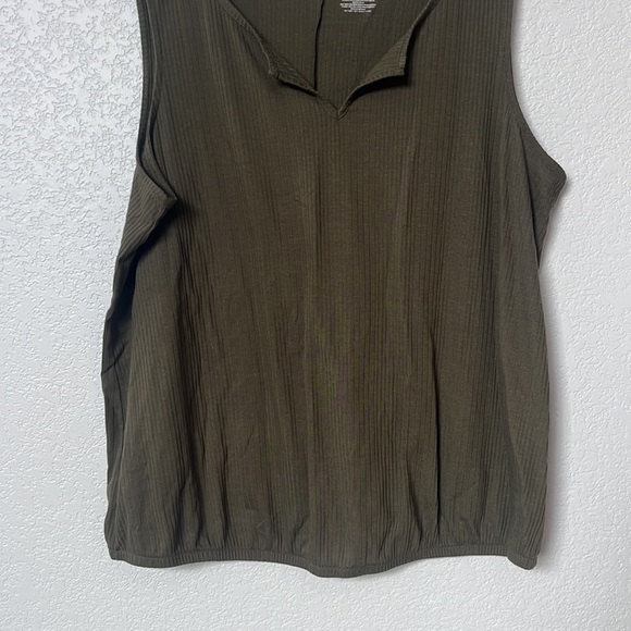 Lane Bryant Textured Olive Green Tank Top sz 22/24 - Picture 9 of 11